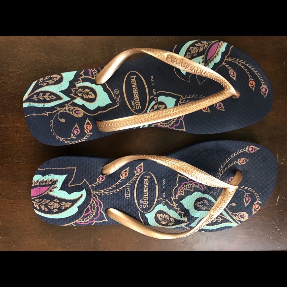 Havaianas Slim Navy Blue Paisley Size 7/8